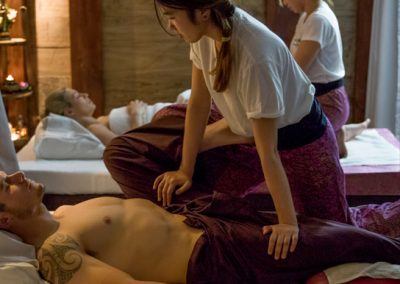 traditional-thai-foot-massage-3